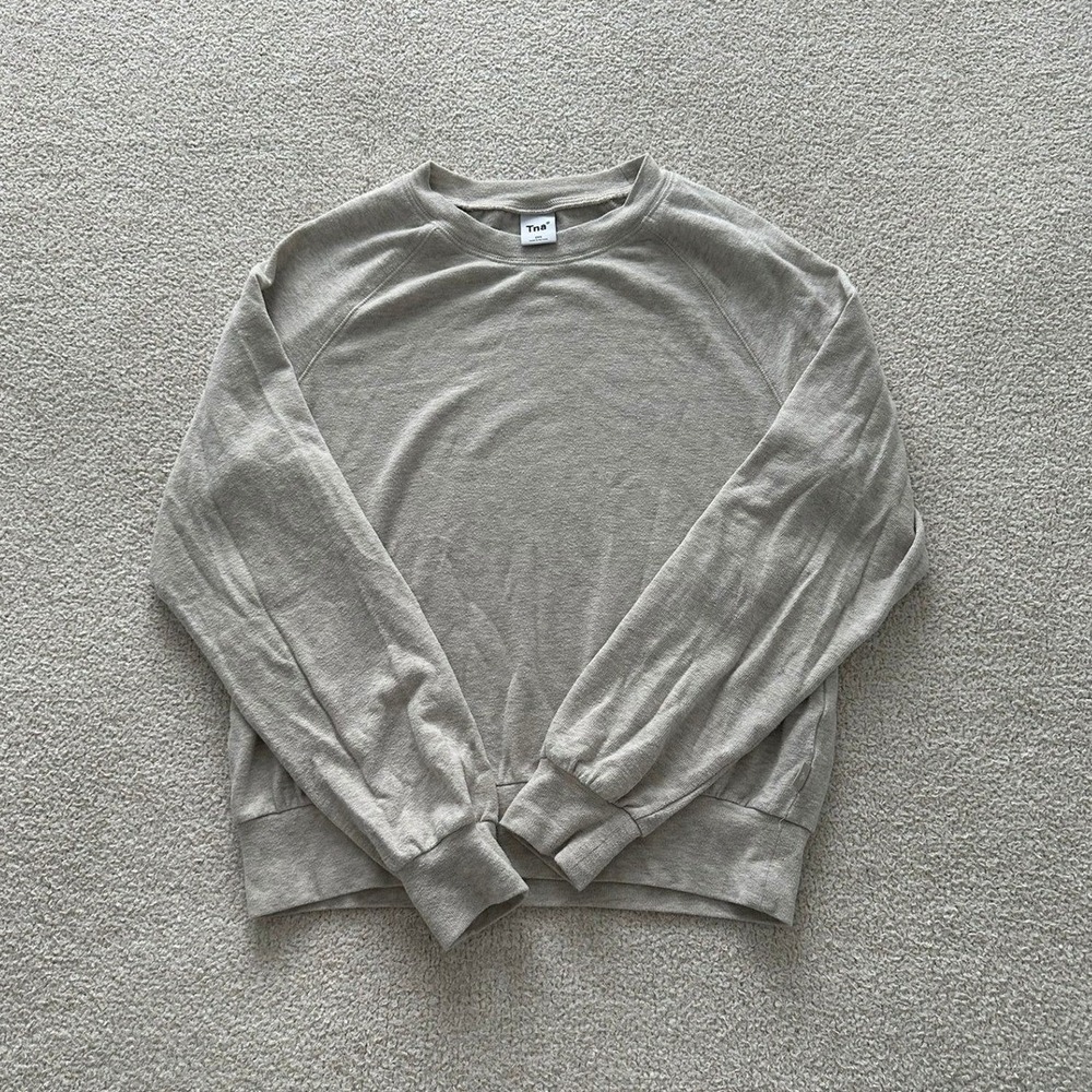 Aritzia TNA Pullover Sweater size XXS in light beige